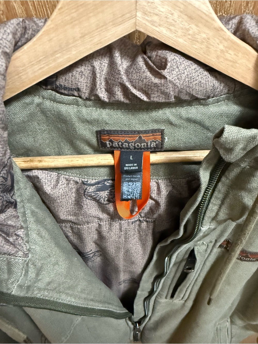 Patagonia Women's Insulated Hemp Canvas Bomber Jacket – Olive Green – Size Large - Picture 4 of 4